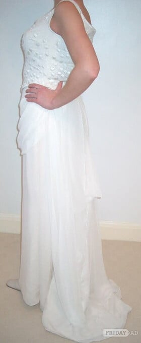 WEDDING DRESS by the world renowned brand & specialist wedding dress makers “Pronovias Collection”. 