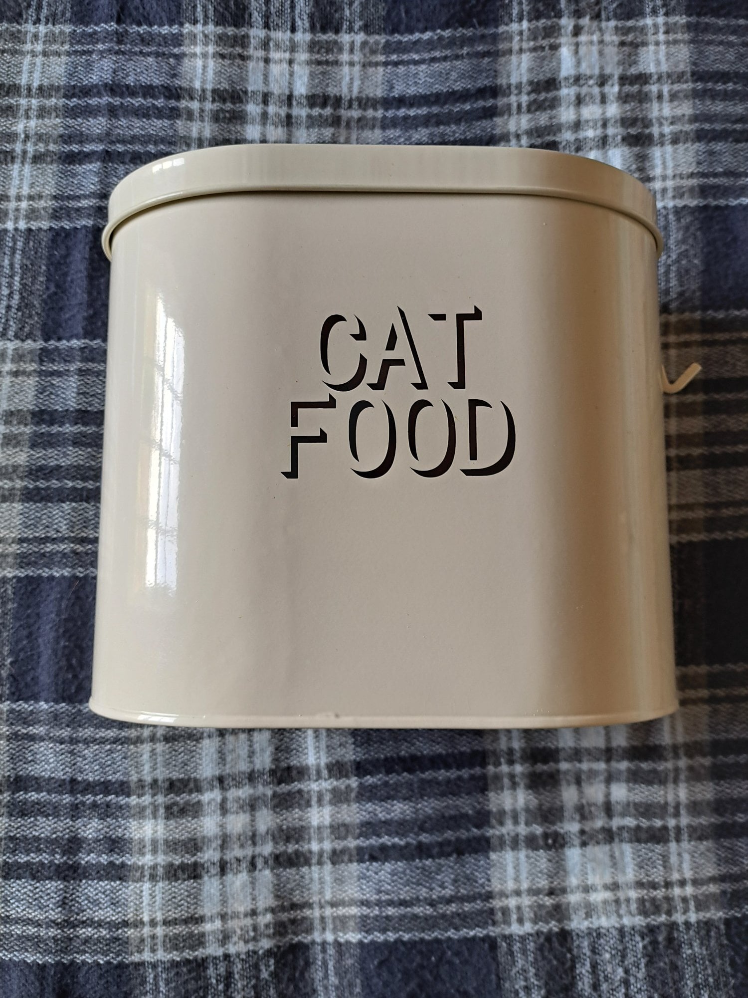 CAT FOOD STORAGE CONTAINER WITH SCOOP. CREAM POWDER COATED METAL - Pet Accessories & Supplies in Hartley Wintney