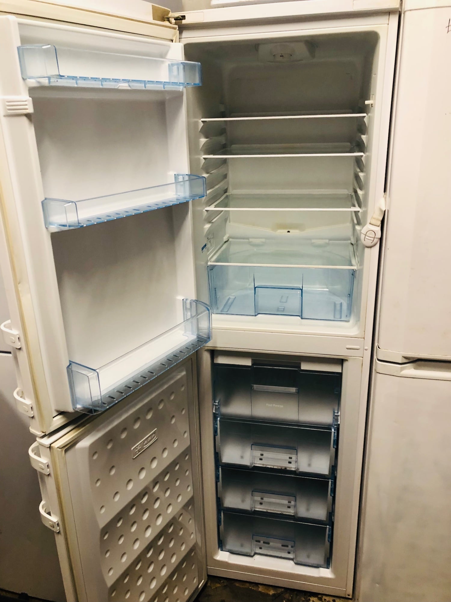 Beko frost free fridge freezer A +class in Good working order 