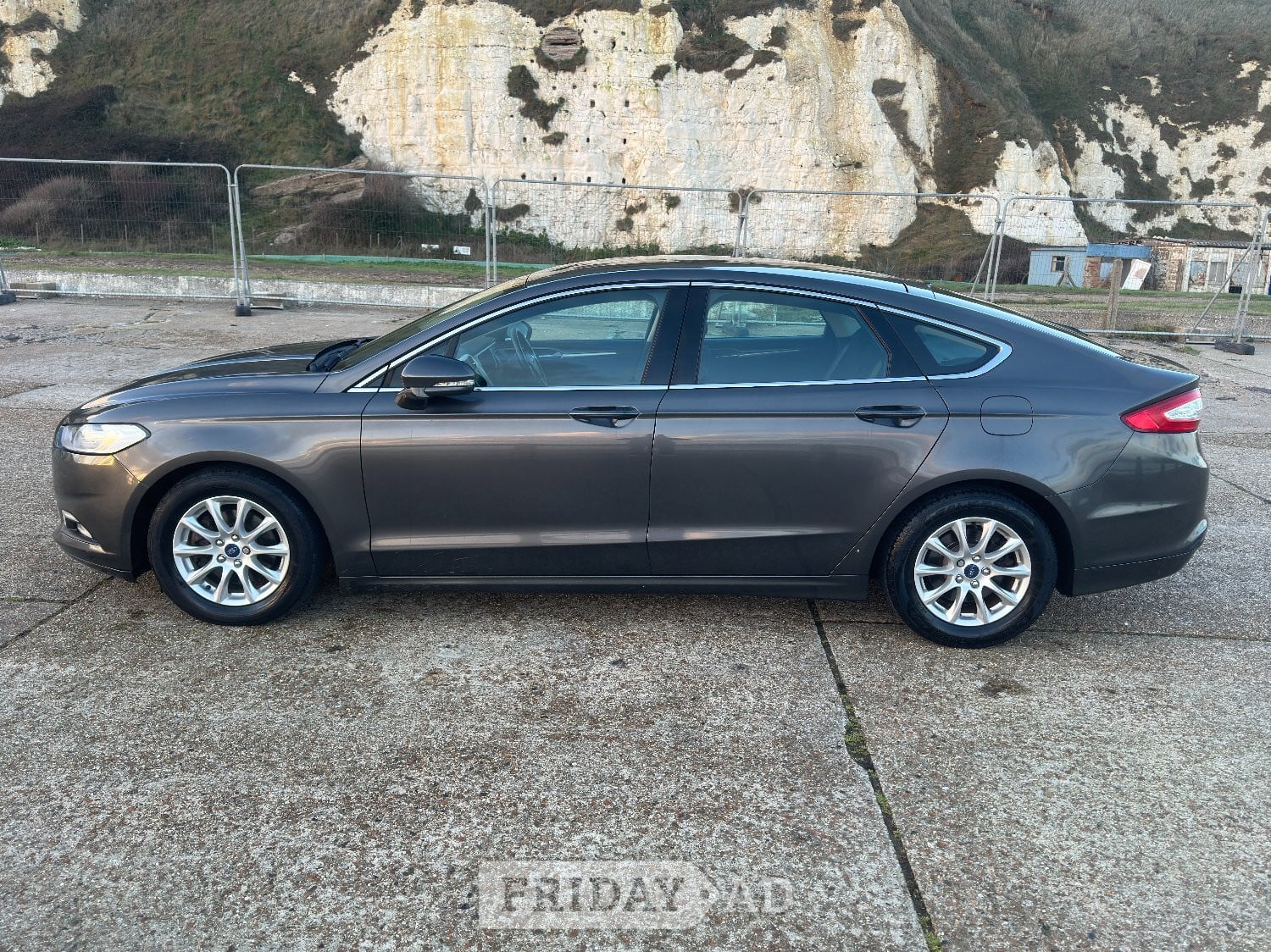 [ berth ]Ford Mondeo