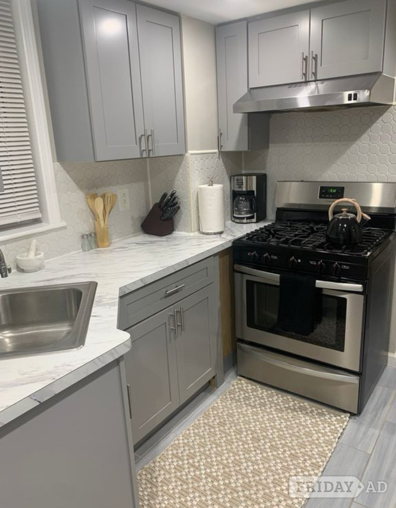 Studio flat available/Croydon  - Flats & Apartments