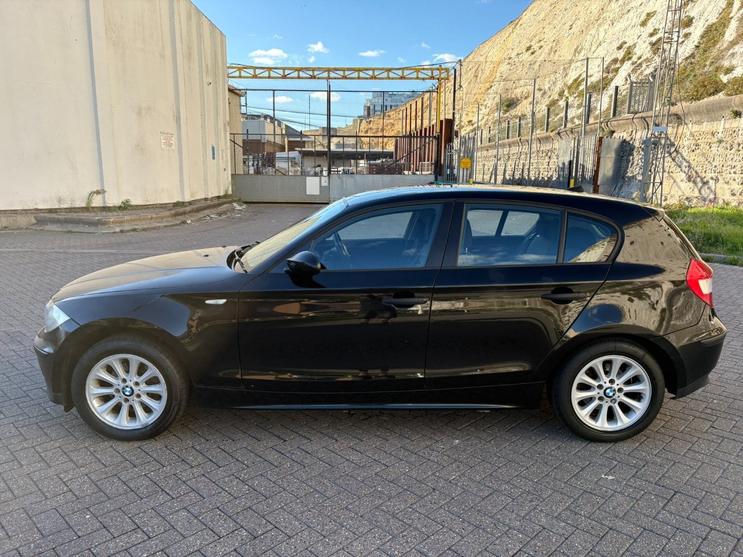 [ berth ]BMW 1 Series