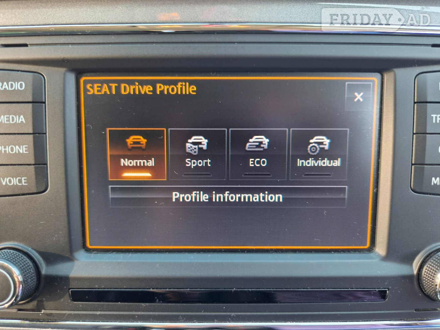 2 litre Seat Leon FR Technology  - Cars