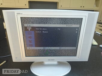 Samsung 15inch LCD TV Retro gaming