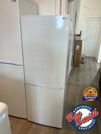 LOGIK FRIDGE FREEZER