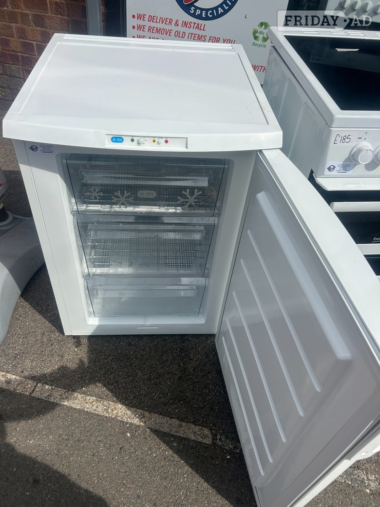 ZANUSSI UNDERCOUNTER FREEZER