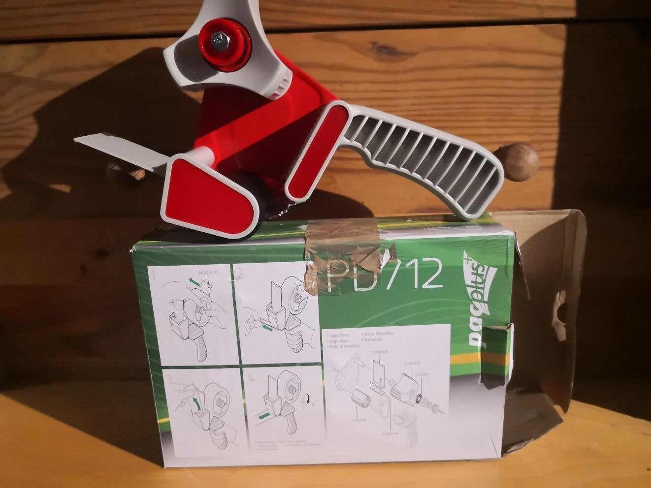 3 X Lightweight packing tape dispensers. - DIY