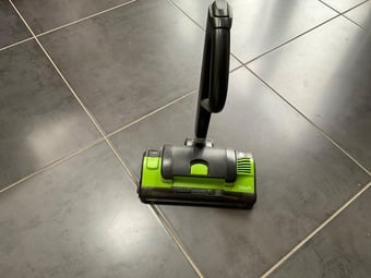 GTec Hylite vacuum cleaner
