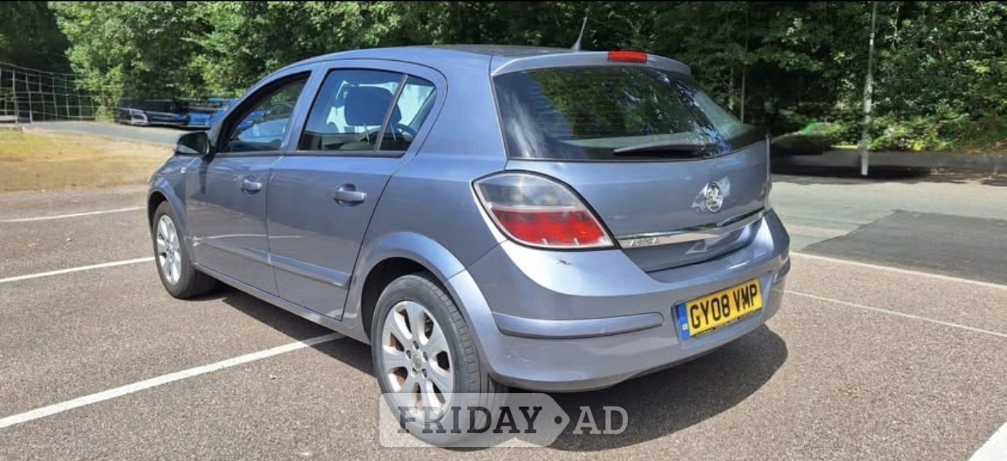 [ berth ]Vauxhall Astra