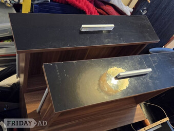 Chest of drawers