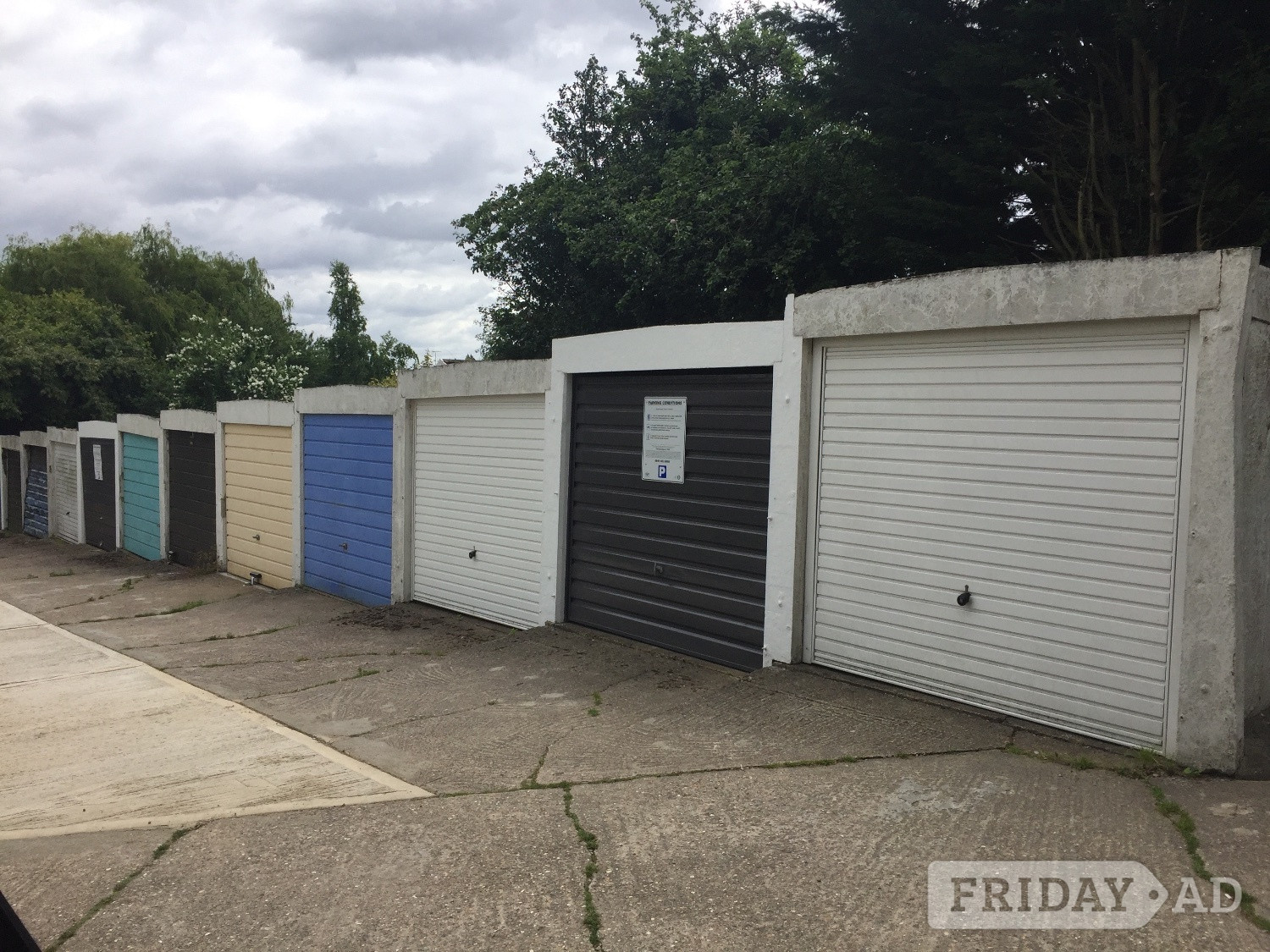 Garage To Let