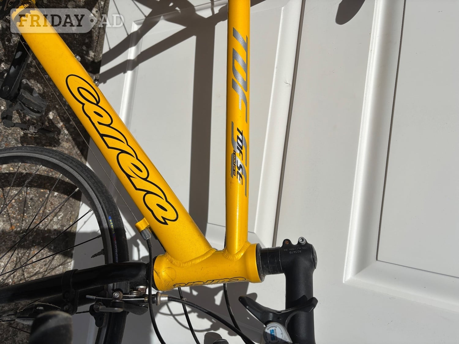 Carrera Virtuoso lightweight frame in bright yellow