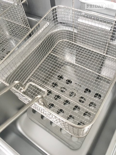   Share COMMERCIAL SINGLE TANK ELECTRIC DEEP FAT CHIP FRYER - Home Appliances in Birmingham