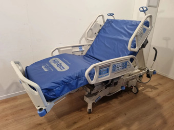 Hill-rom P1900 Hospital Bed