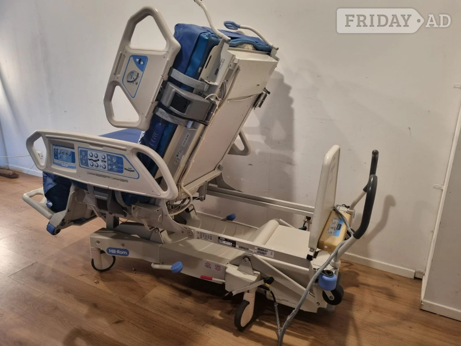 Hill-rom P1900 Hospital Bed - Mobility in Chichester