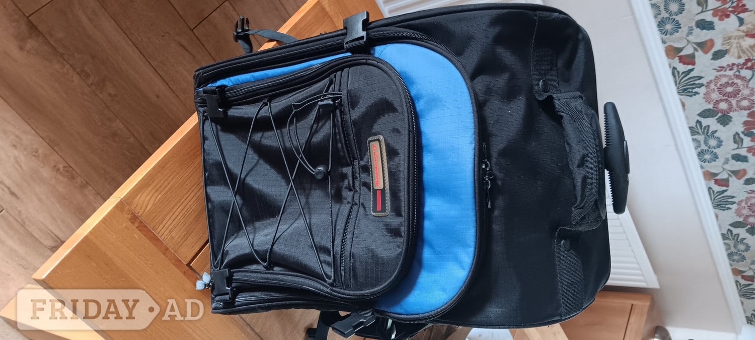 Small suitcase/backpack forsale. in Rotherham