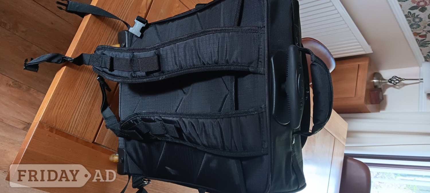 Small suitcase/backpack forsale.