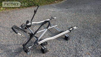 Thule roof bars with 2 cycle racks