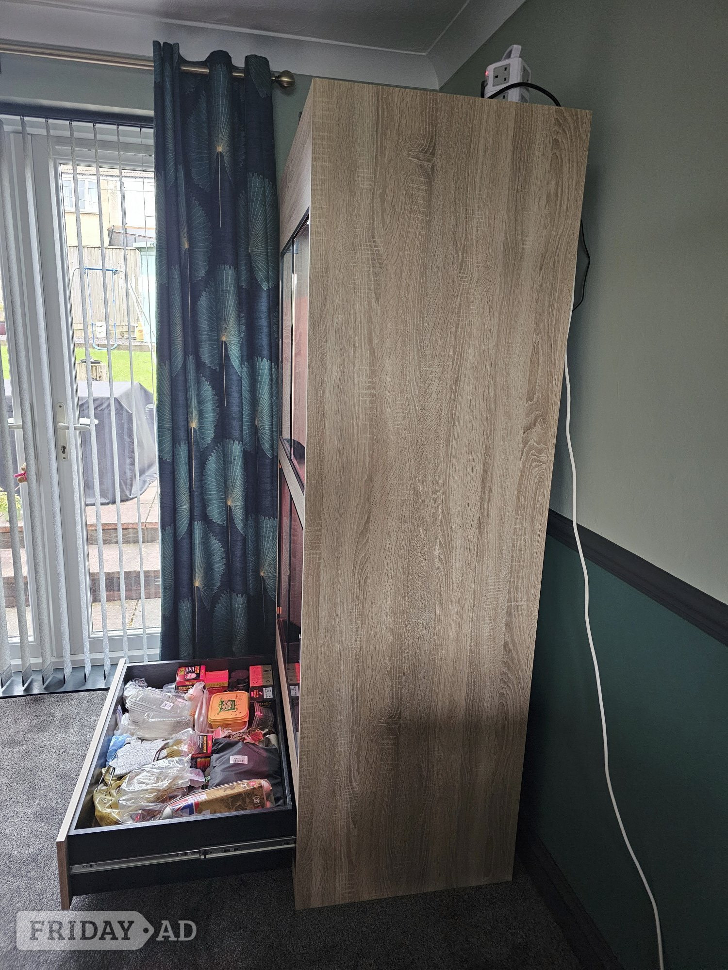 Bristol Vivarium LARGE with electrics