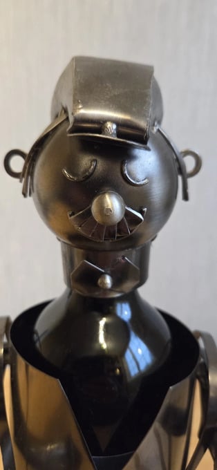 Novelty Metal Sculpture Wine Bottle Holder. Golfer