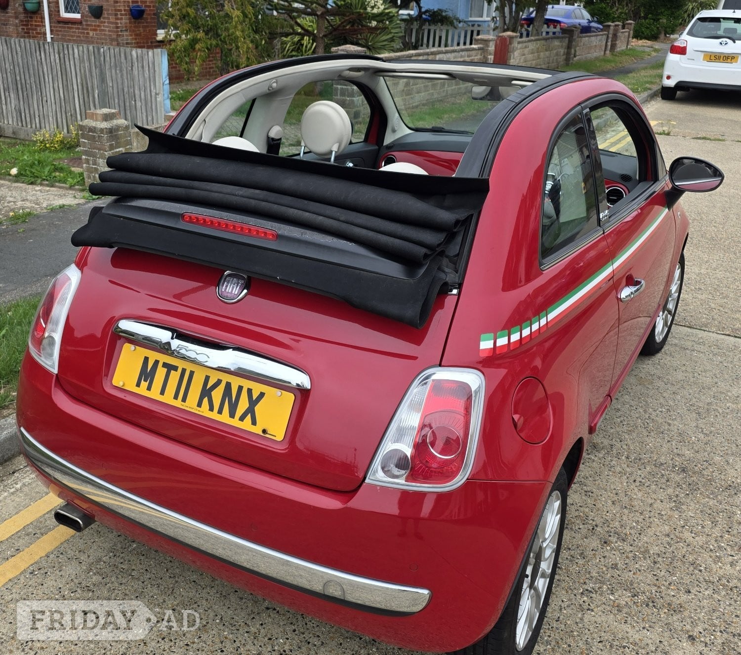 2011 FIAT 500 Lounge Convertible F/S/H in Peacehaven