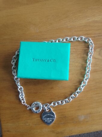 Tiffany heavy silver necklace with 925 on heart and clasp, boxed 