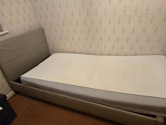 Single Bed with mattress 