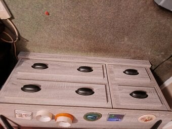 MUST BE SOLD ASAP> TV STAND AND STORAGE DRAWERS