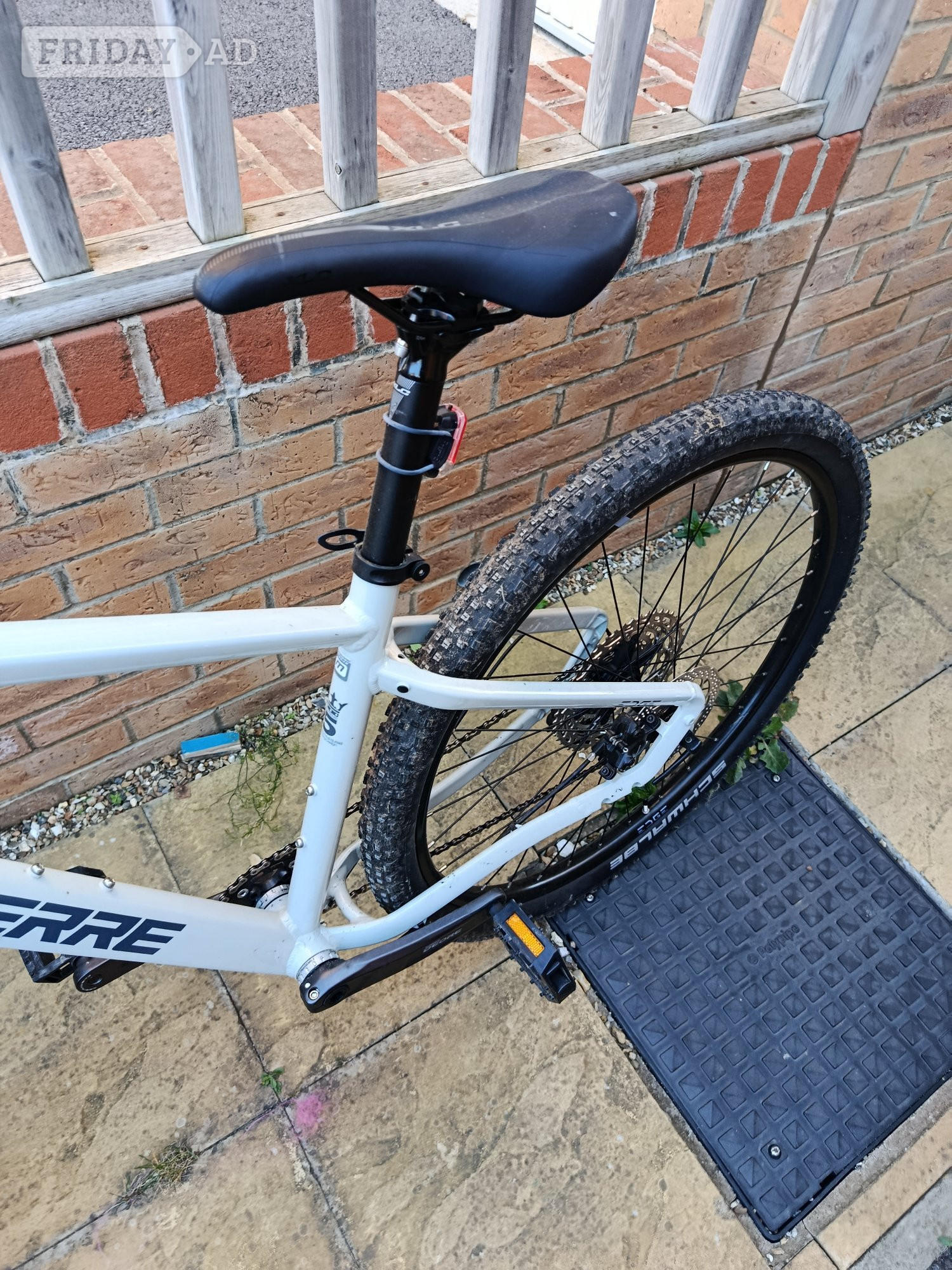 Peacehaven Lapierre Edge 79