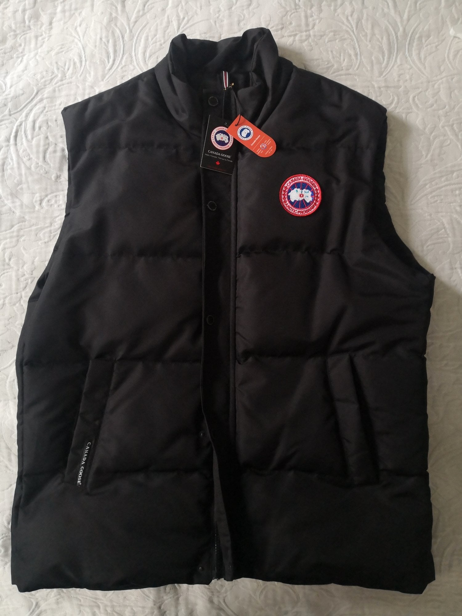 Canada Goose Gilet/Body Warmer. Brand new with tags.  in London