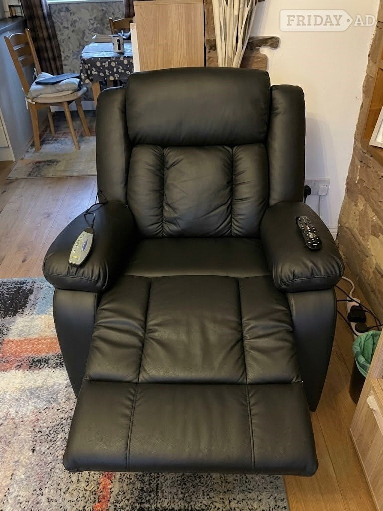 Black PU Leather, Manual Recliner Armchair Leather Sofa !! in London
