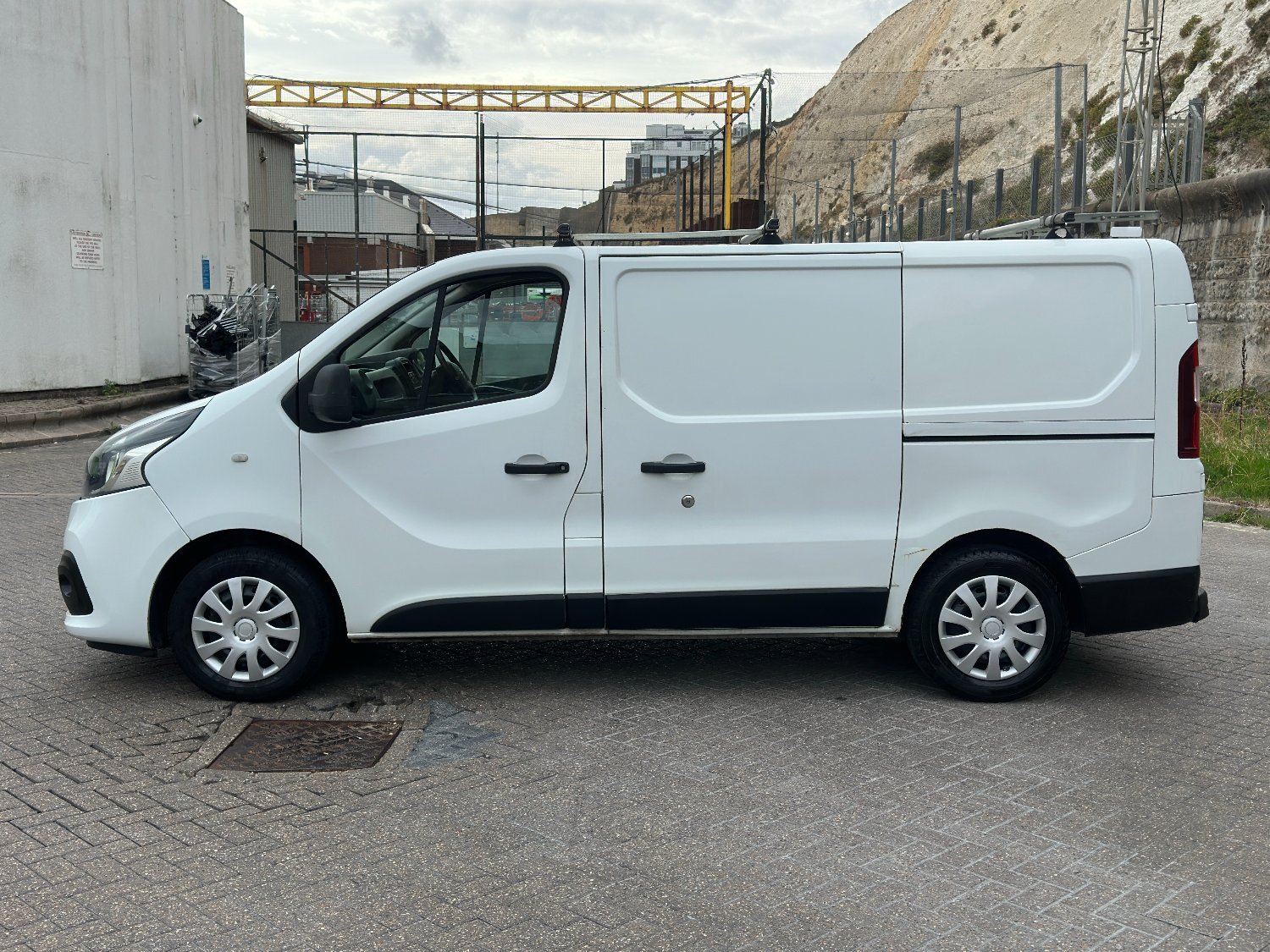 [ berth ]Renault Trafic