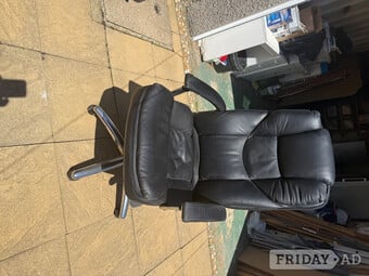 Computer gaming chair