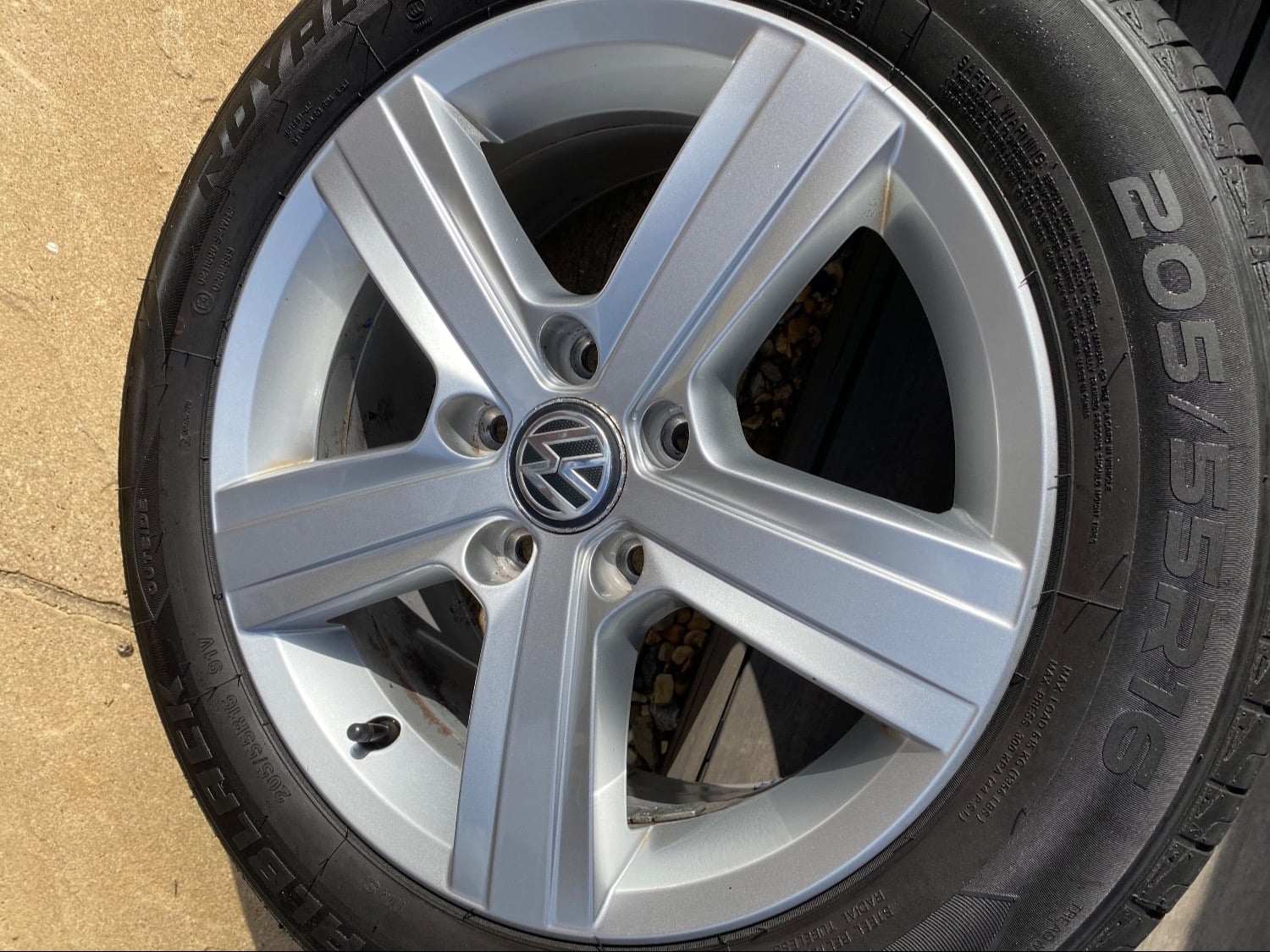 Original Vw golf alloy wheels and tyres - Parts & Accessories
