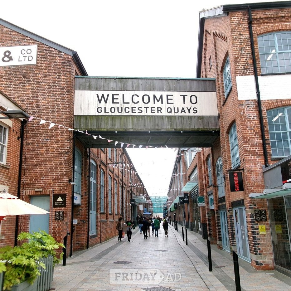 Secure Covered Parking Space at Gloucester Quays - Garages & Parking in Gloucester