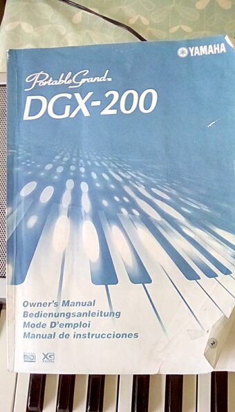 Yamaha DGX-200 Portable Brand Keyboard