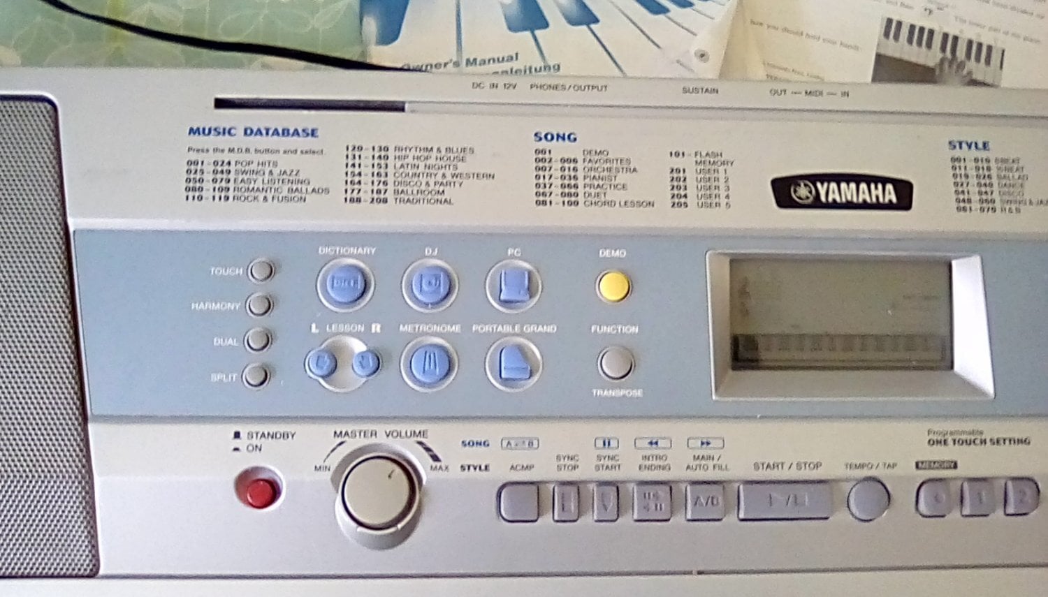 Yamaha DGX-200 Portable Brand Keyboard - Musical Instruments in Worthing