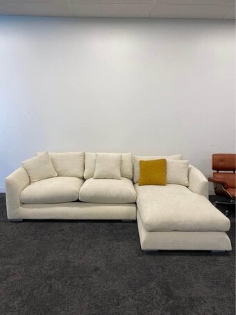 Brand new L Shape Corner Sofa  with Chaise Lounge For Sale