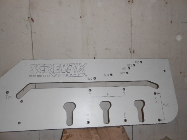 HITACHI ROUTER AND ACCESSORIES - DIY