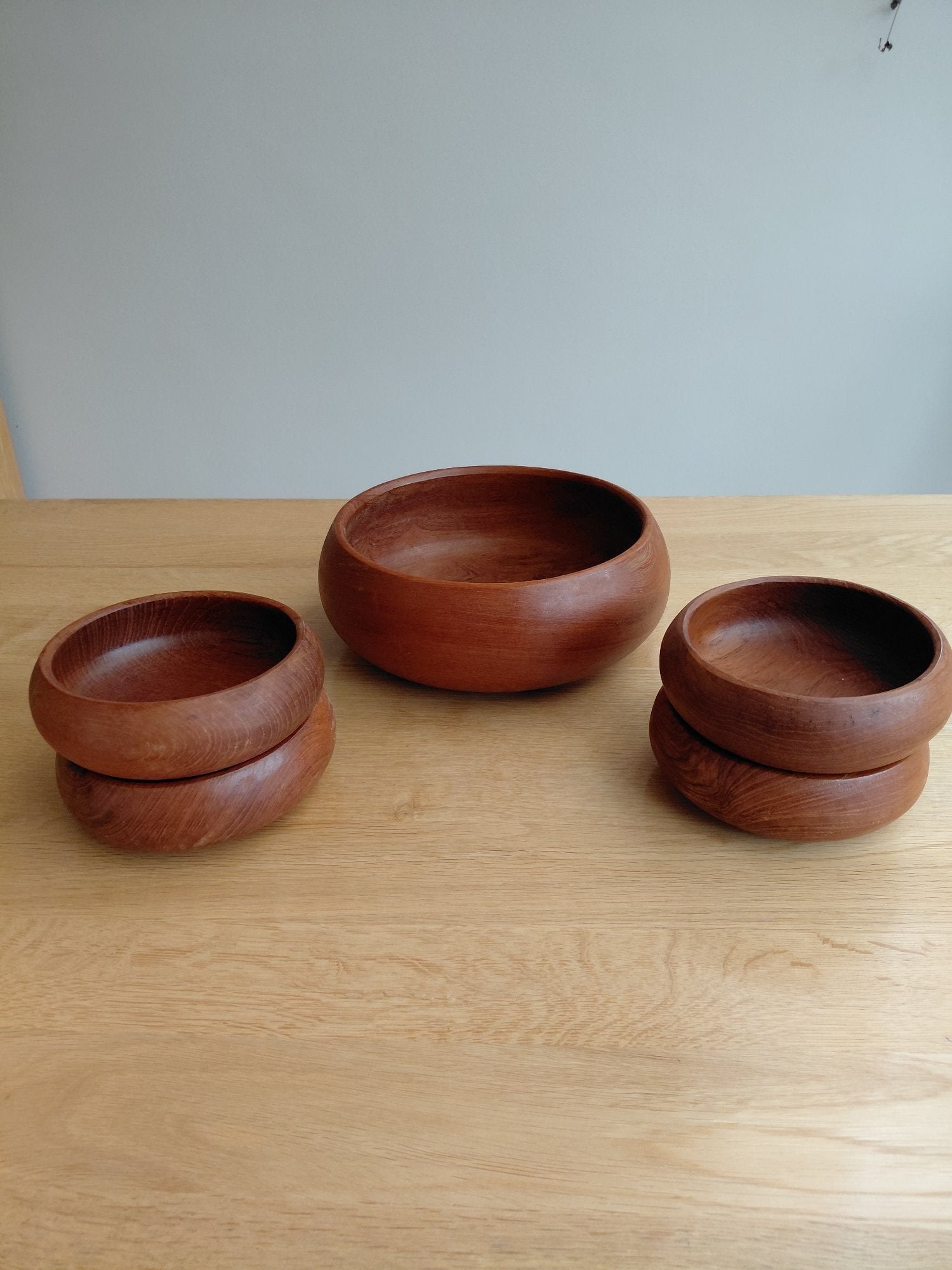 Set of 5 Wooden Teak Bowls – Good Condition - Cookware & Dining in Winchester