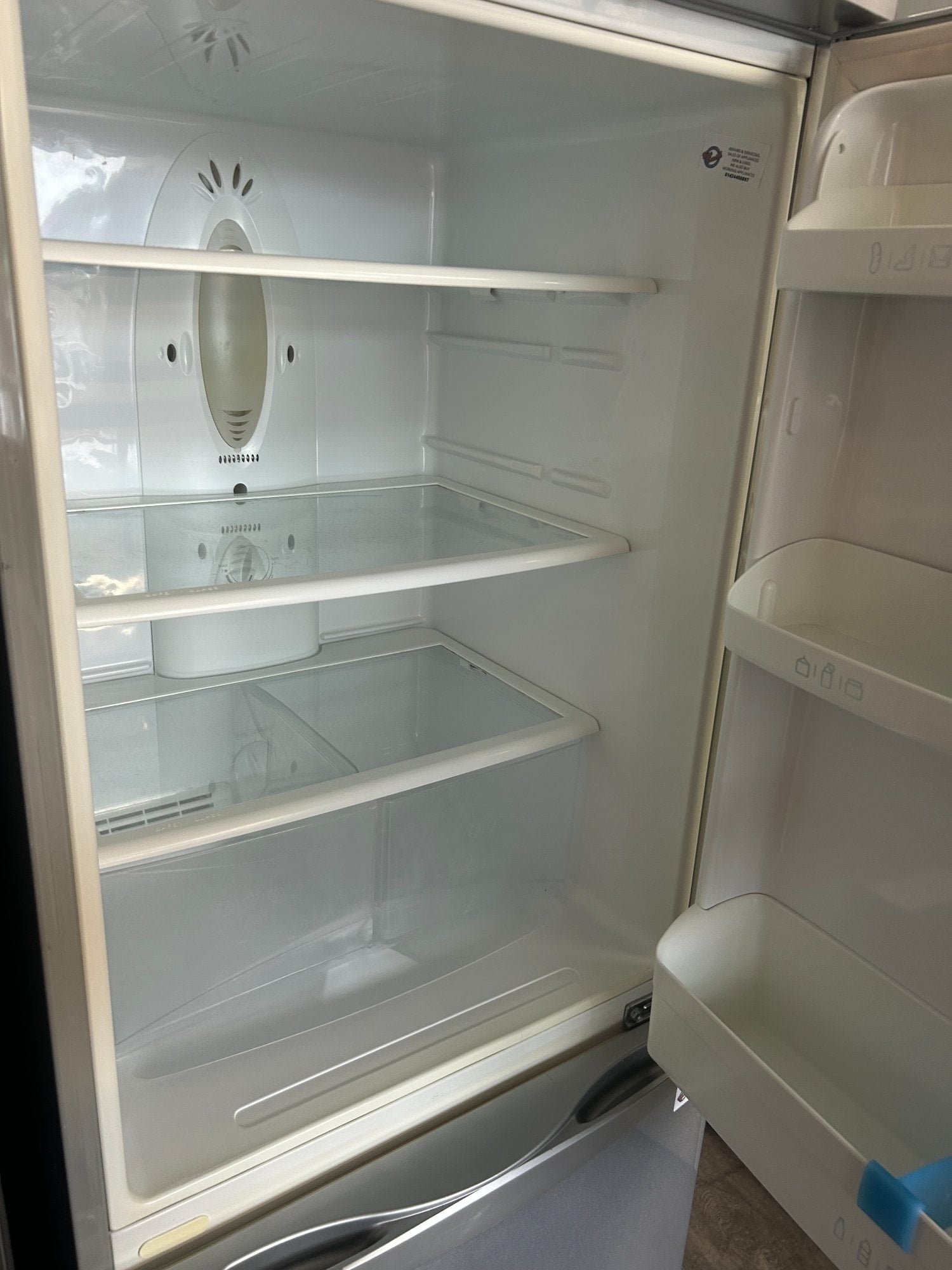LG 60/40 FRIDGE FREEZER