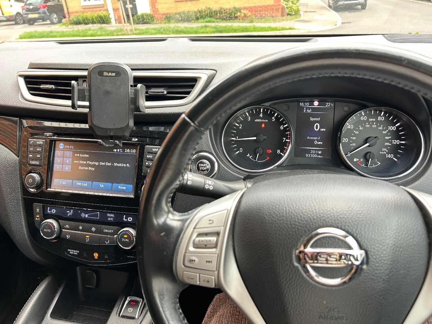 Cruise control, electric handbrake, dual climate control - Cars in Sittingbourne