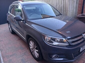 vw tiguan,  blue motion, match edition. front wheel drive.
