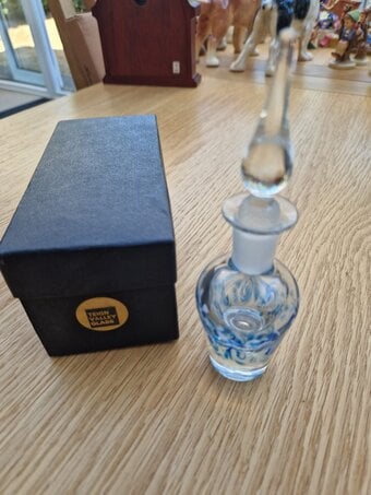 TEIGN PURFUME BOTTLE