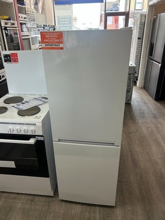 BEKO 60/40 FRIDGE FREEZER