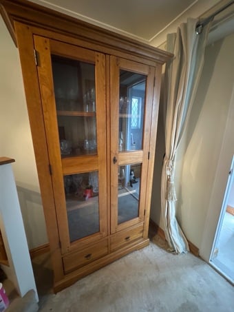 Solid wood display unit 