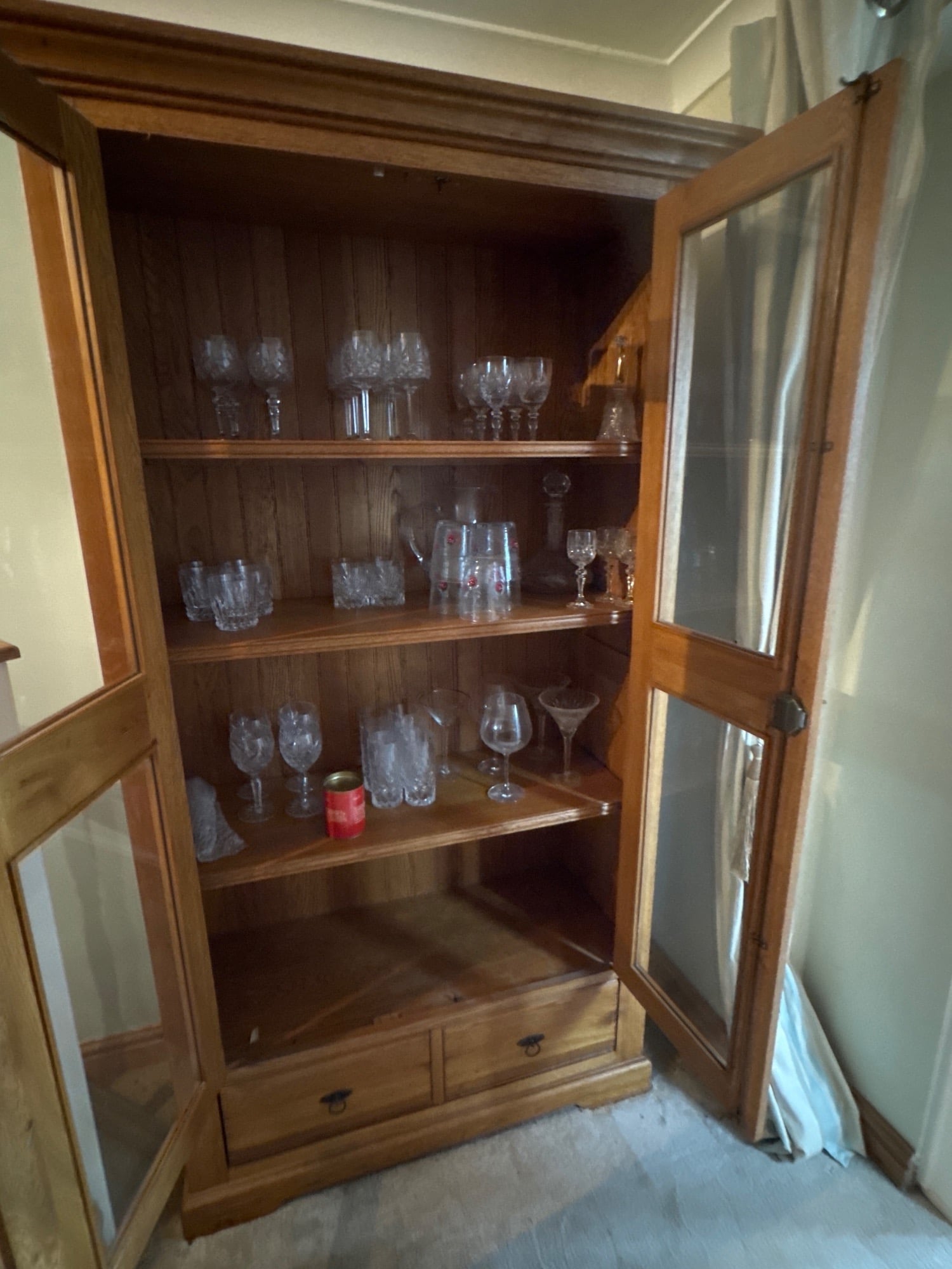 Solid wood display unit 