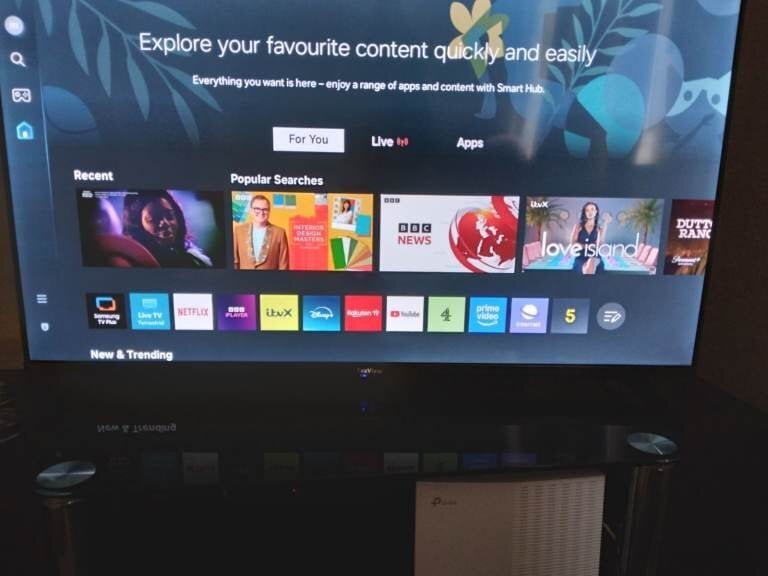 Bradford  Teeview 40 inch full hd smart tv 6weeks old