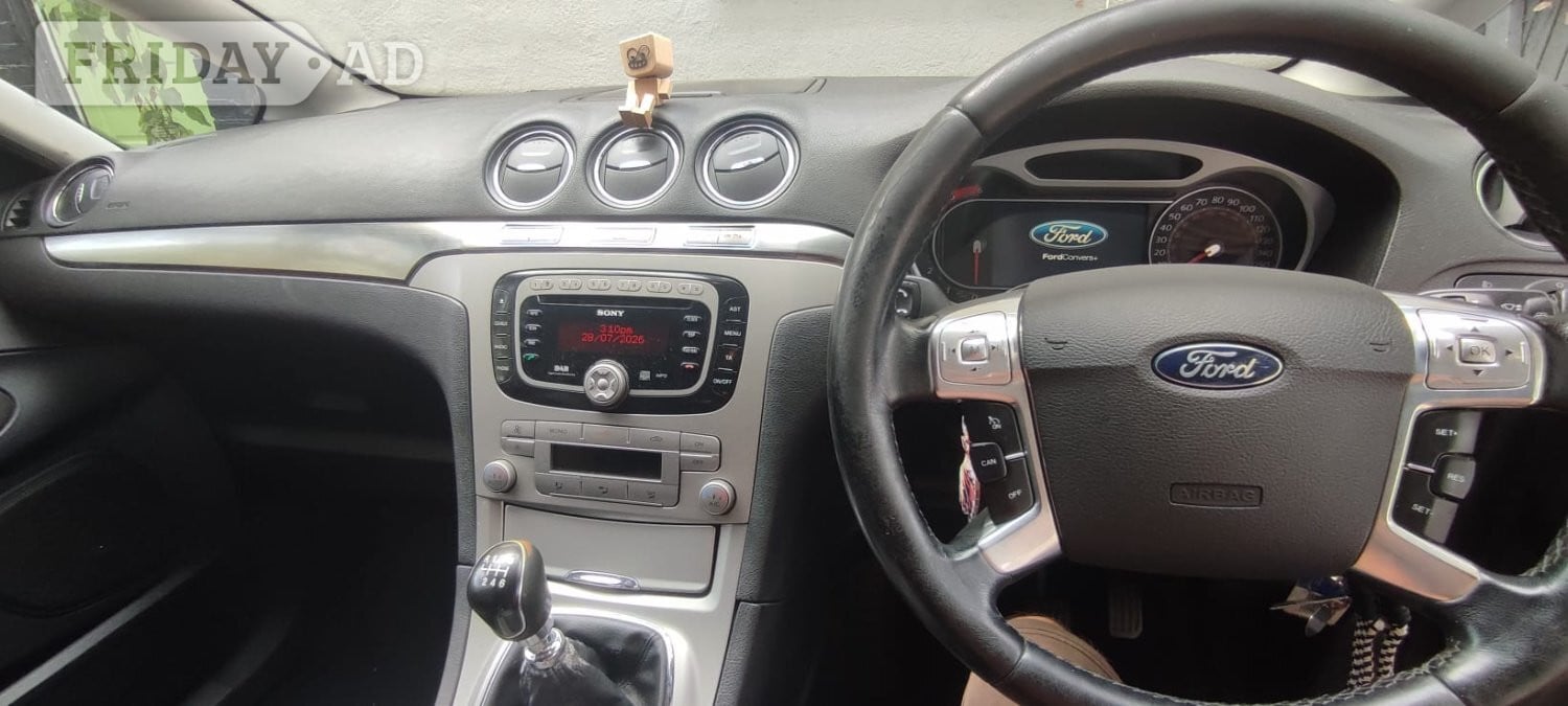 Ford S-max 2009 in Kettering