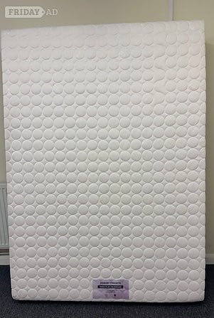KING SIZE *MEMEORY CONCEPTS* MATTRESS